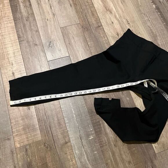 Spanx Black High Rise Jeggings
Size L - Picture 8 of 9